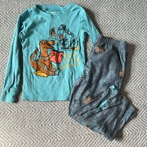 3/$15 Carters Bedtime buddy pjs 4T or 5T